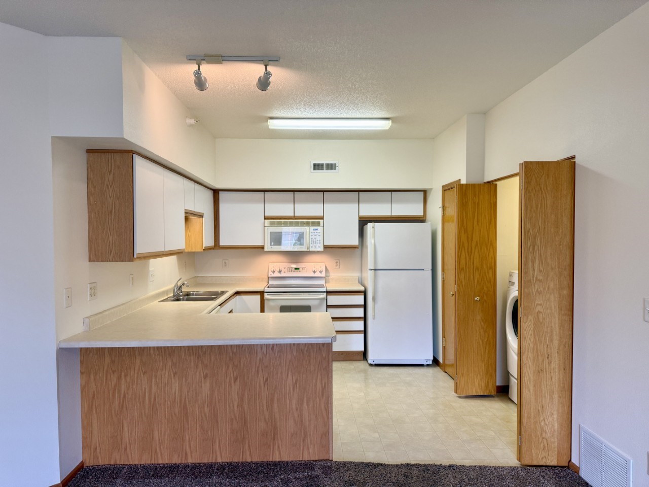2706 Triple Crown Lane Iowa City IA 52240