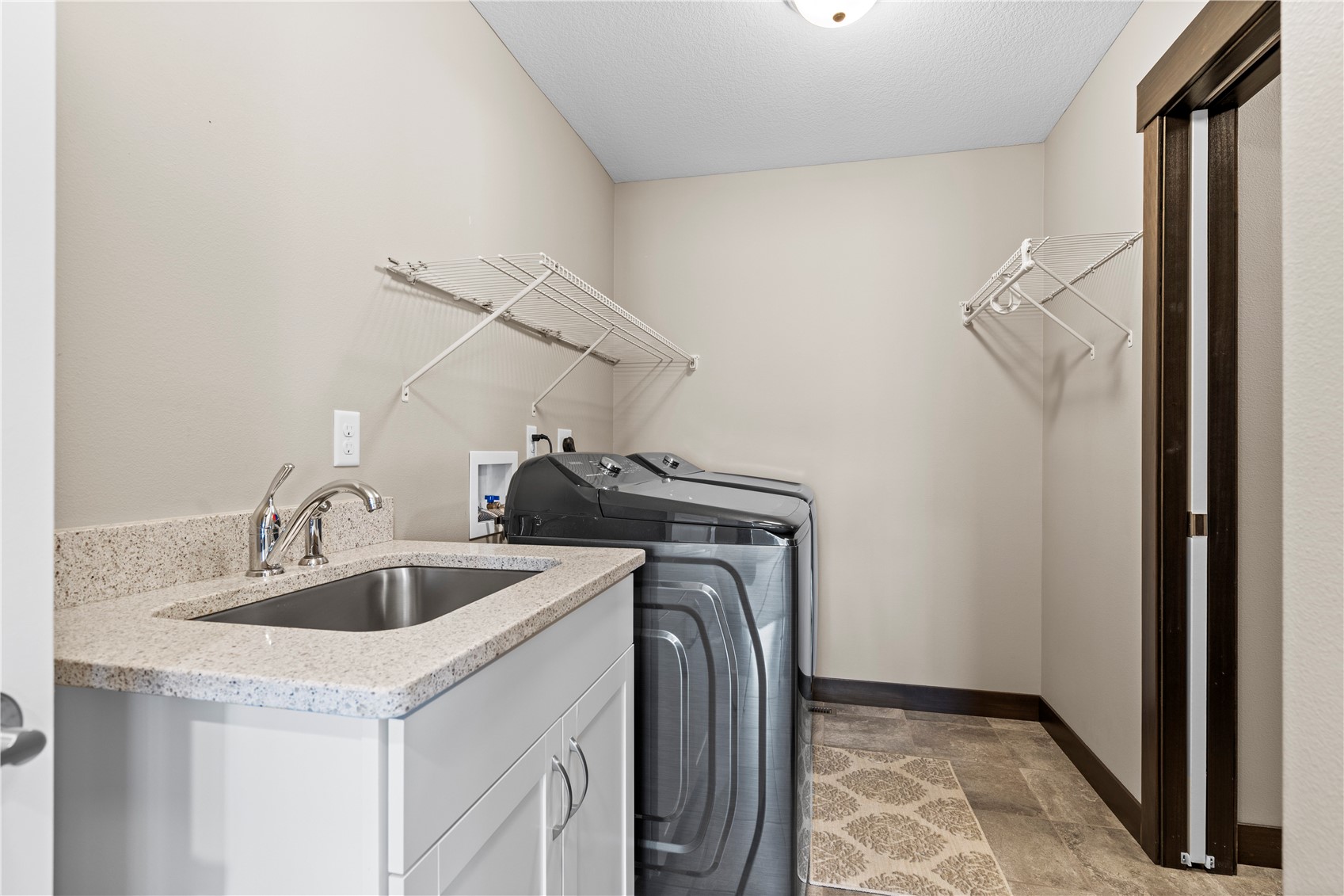 3535 Pioneer Avenue SE Cedar Rapids IA 52403