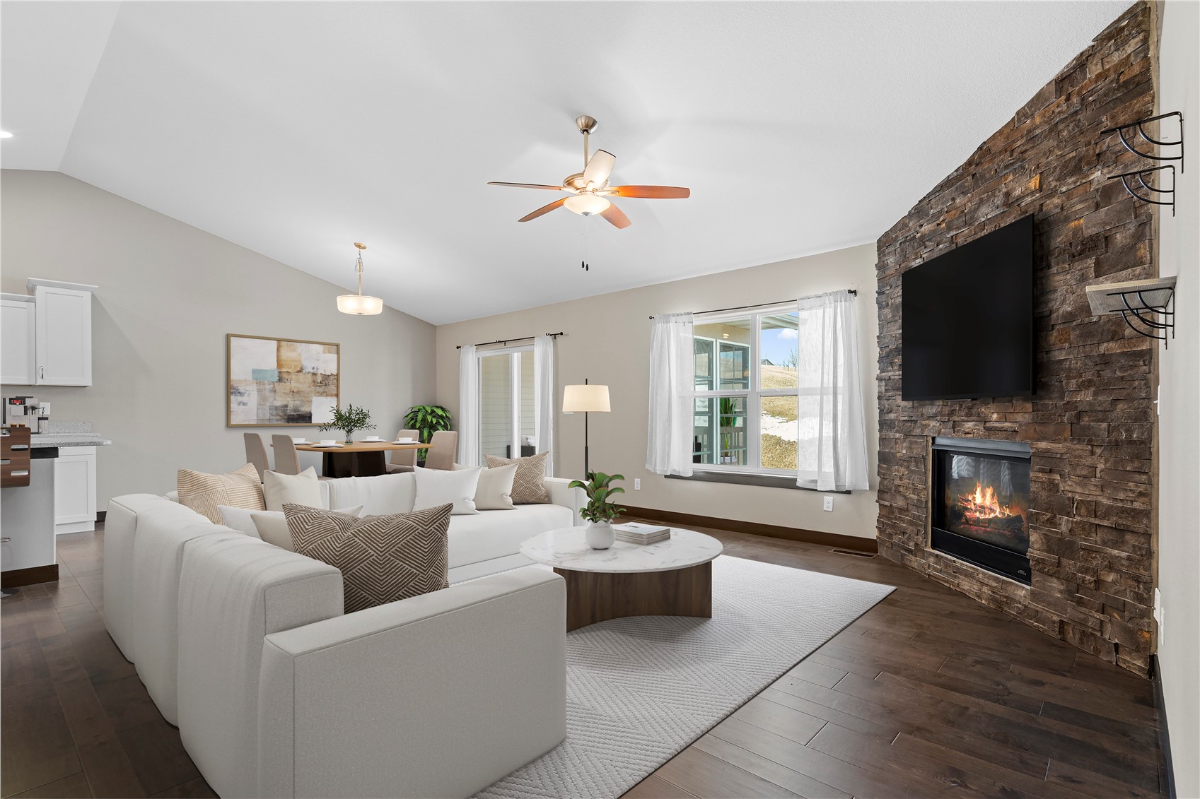3535 Pioneer Avenue SE Cedar Rapids IA 52403