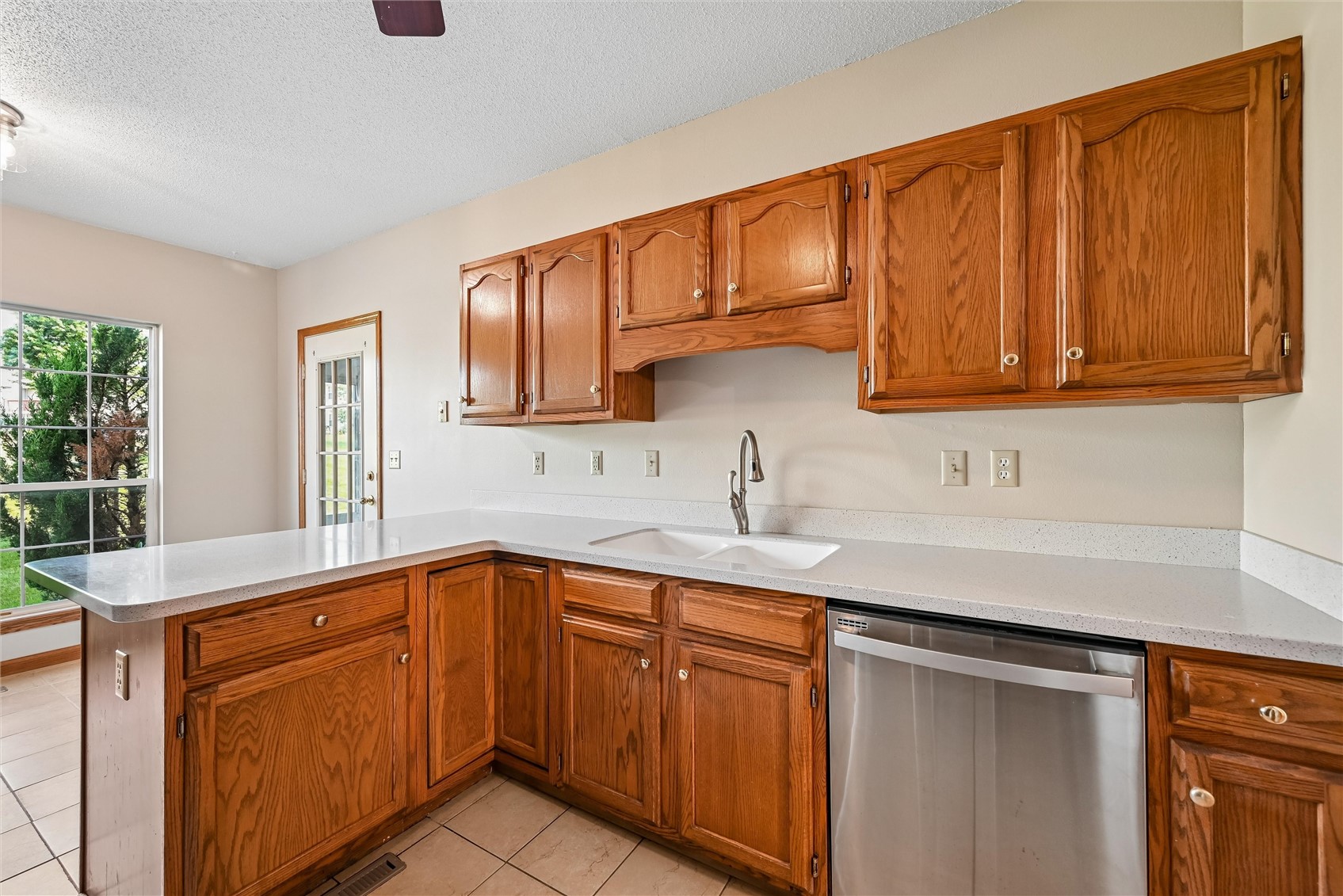 480 Burdette Drive SW Cedar Rapids IA 52404