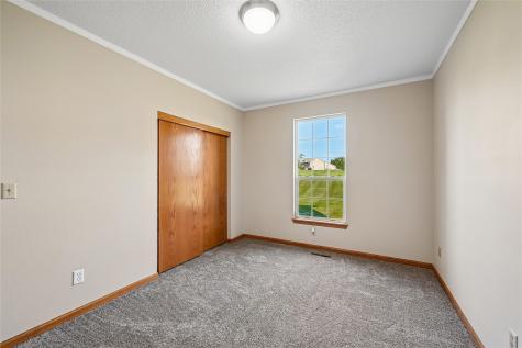 480 Burdette Drive SW Cedar Rapids IA 52404