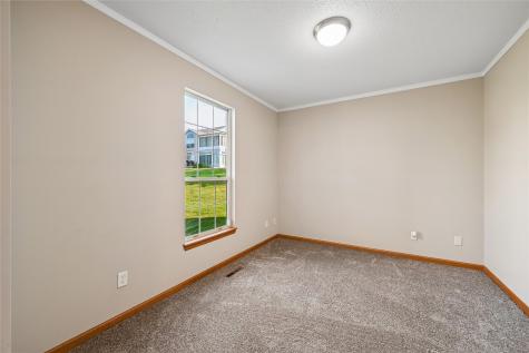 480 Burdette Drive SW Cedar Rapids IA 52404