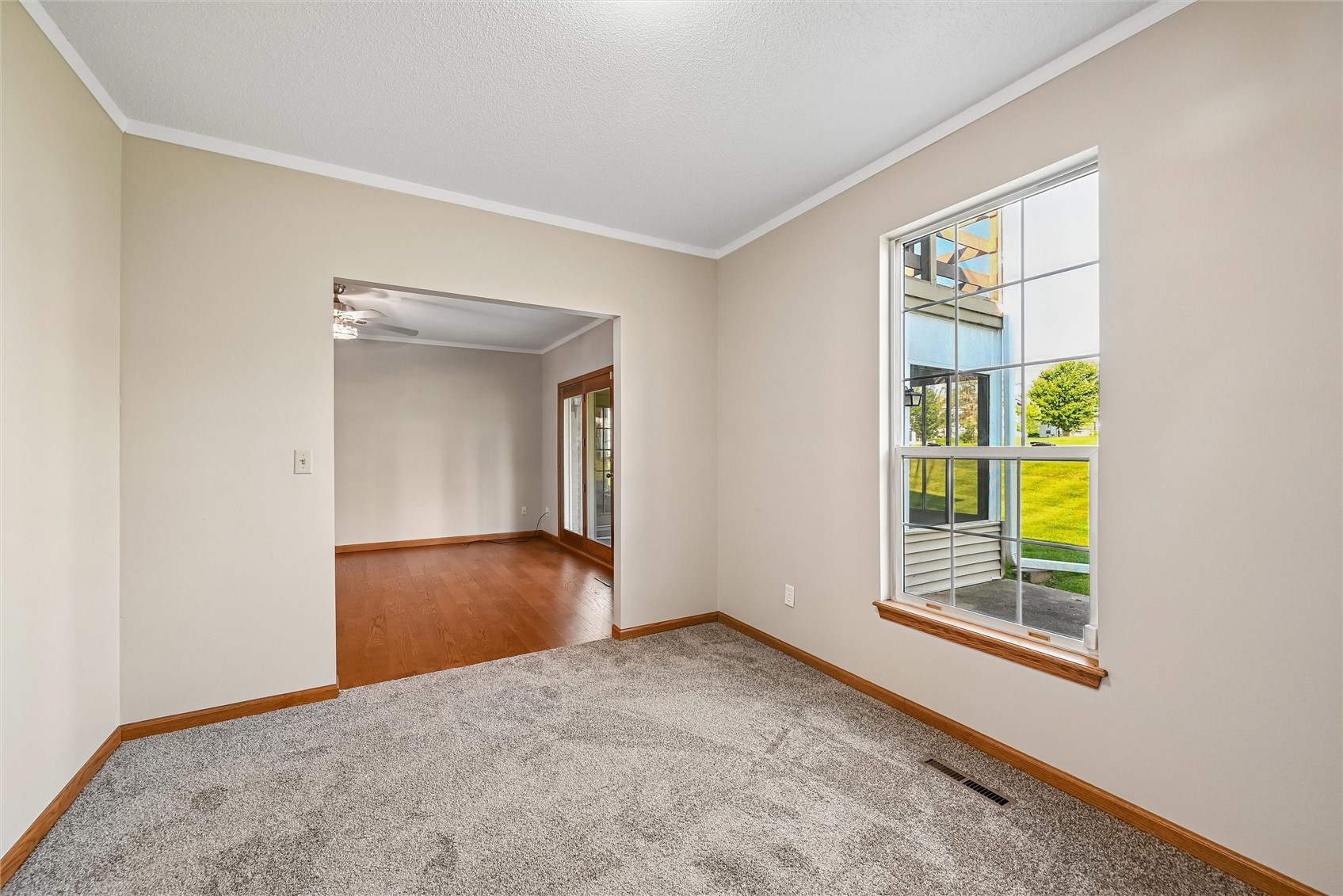 480 Burdette Drive SW Cedar Rapids IA 52404