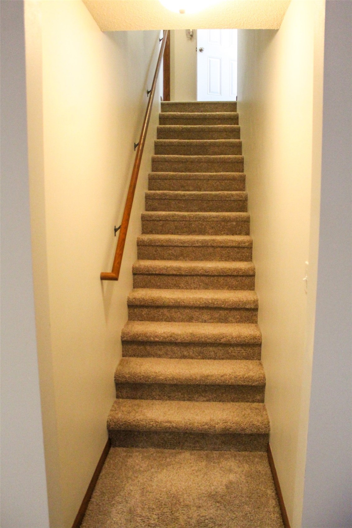 1335 Crescent View NE Cedar Rapids IA 52402