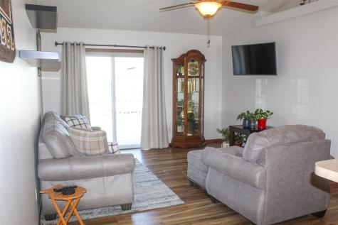1335 Crescent View NE Cedar Rapids IA 52402