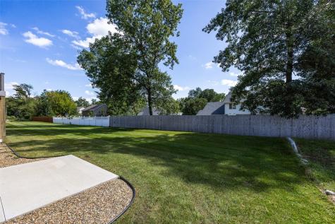 1623 Petrus Drive NE Cedar Rapids IA 52402