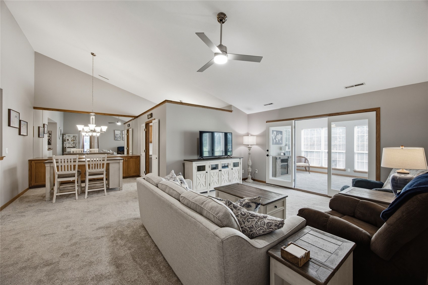 4730 Westchester Drive NE Cedar Rapids IA 52402