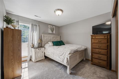 4730 Westchester Drive NE Cedar Rapids IA 52402