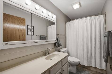 4730 Westchester Drive NE Cedar Rapids IA 52402