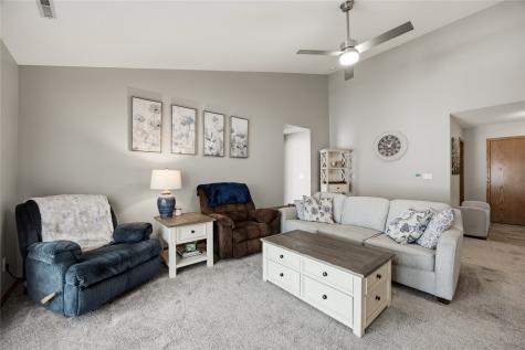 4730 Westchester Drive NE Cedar Rapids IA 52402