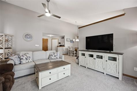 4730 Westchester Drive NE Cedar Rapids IA 52402