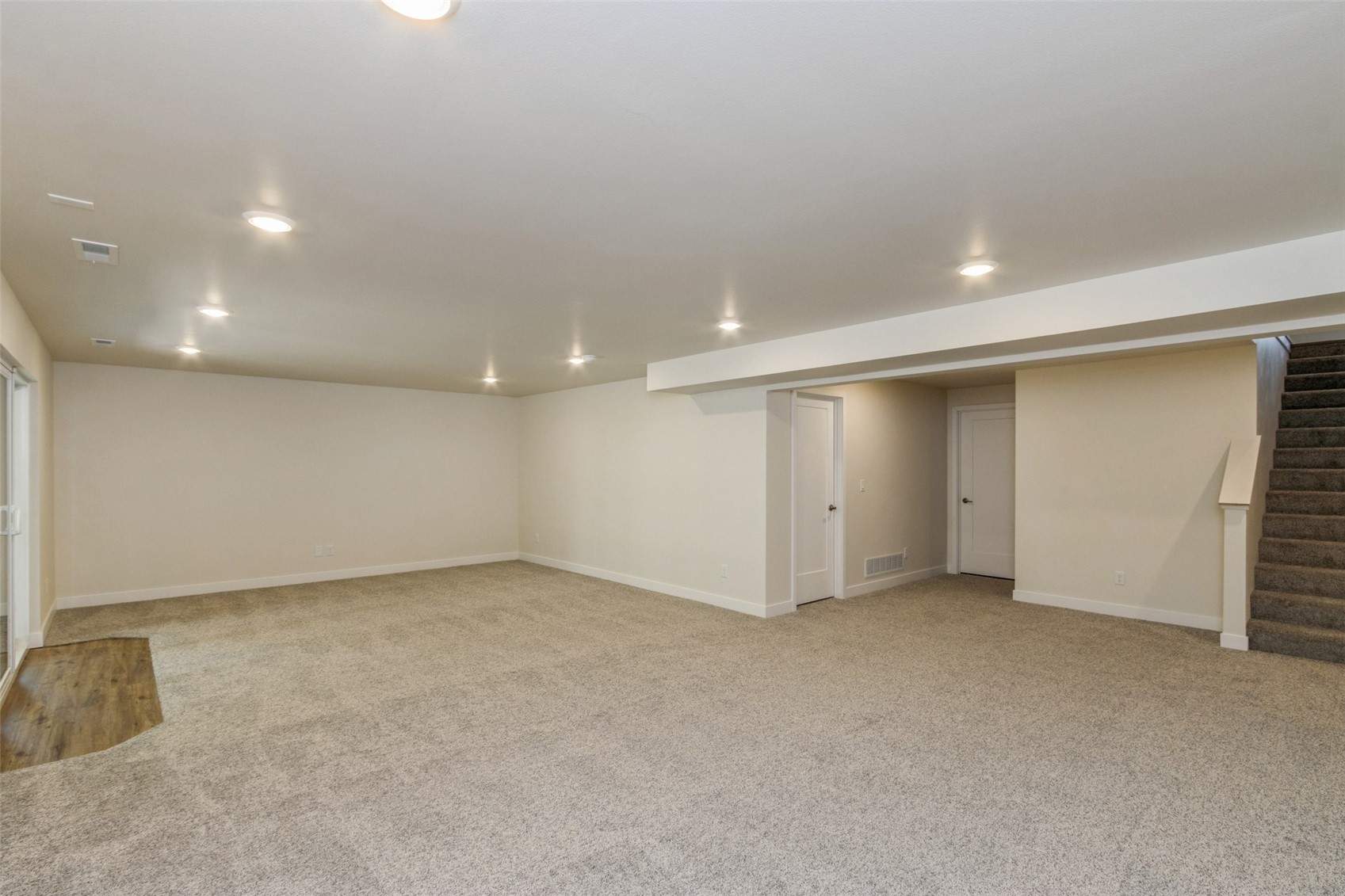 3100 Sunflower Street Ely IA 52227