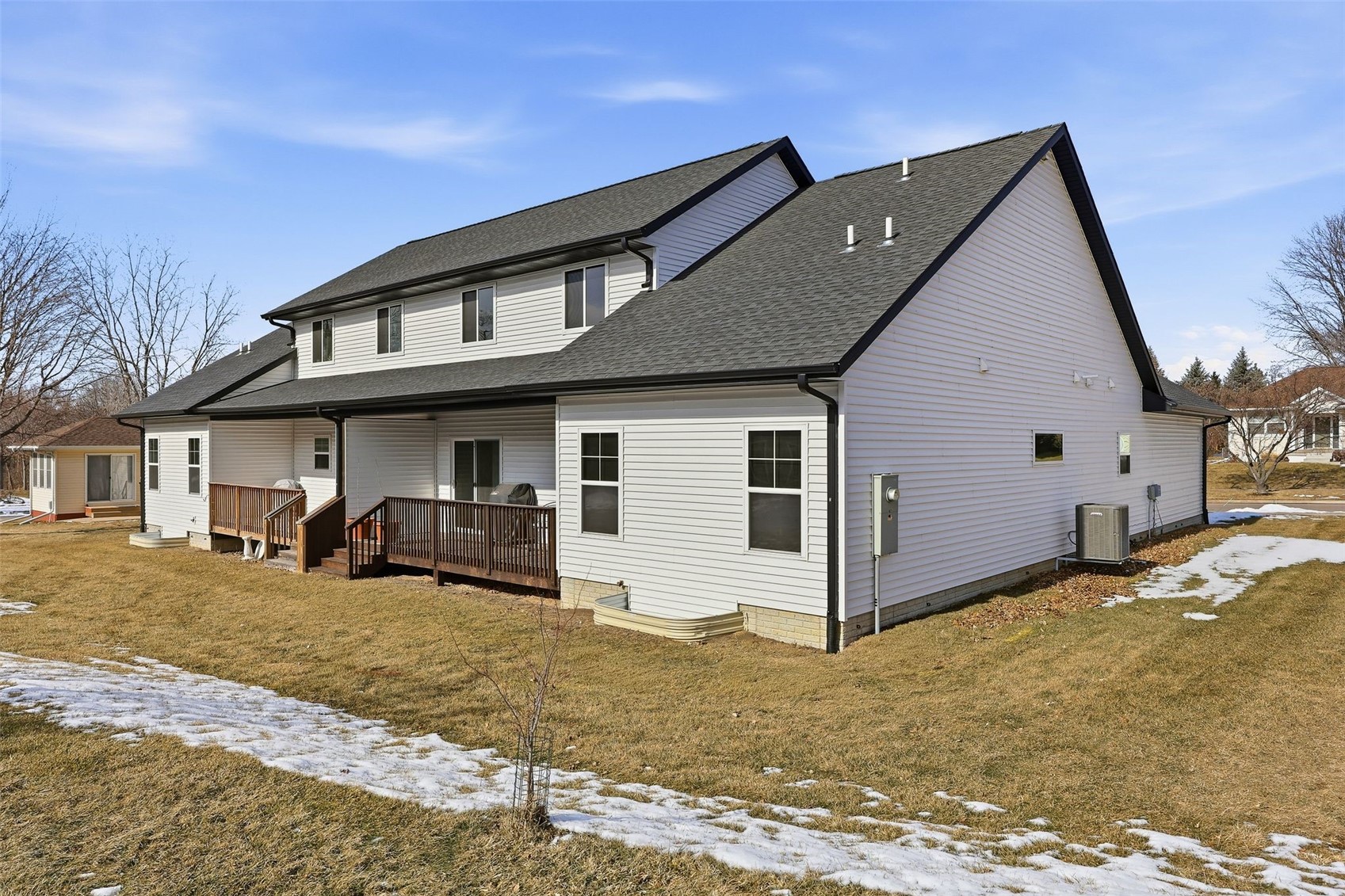 317 Wolfe Lane NE Mt Vernon IA 52314