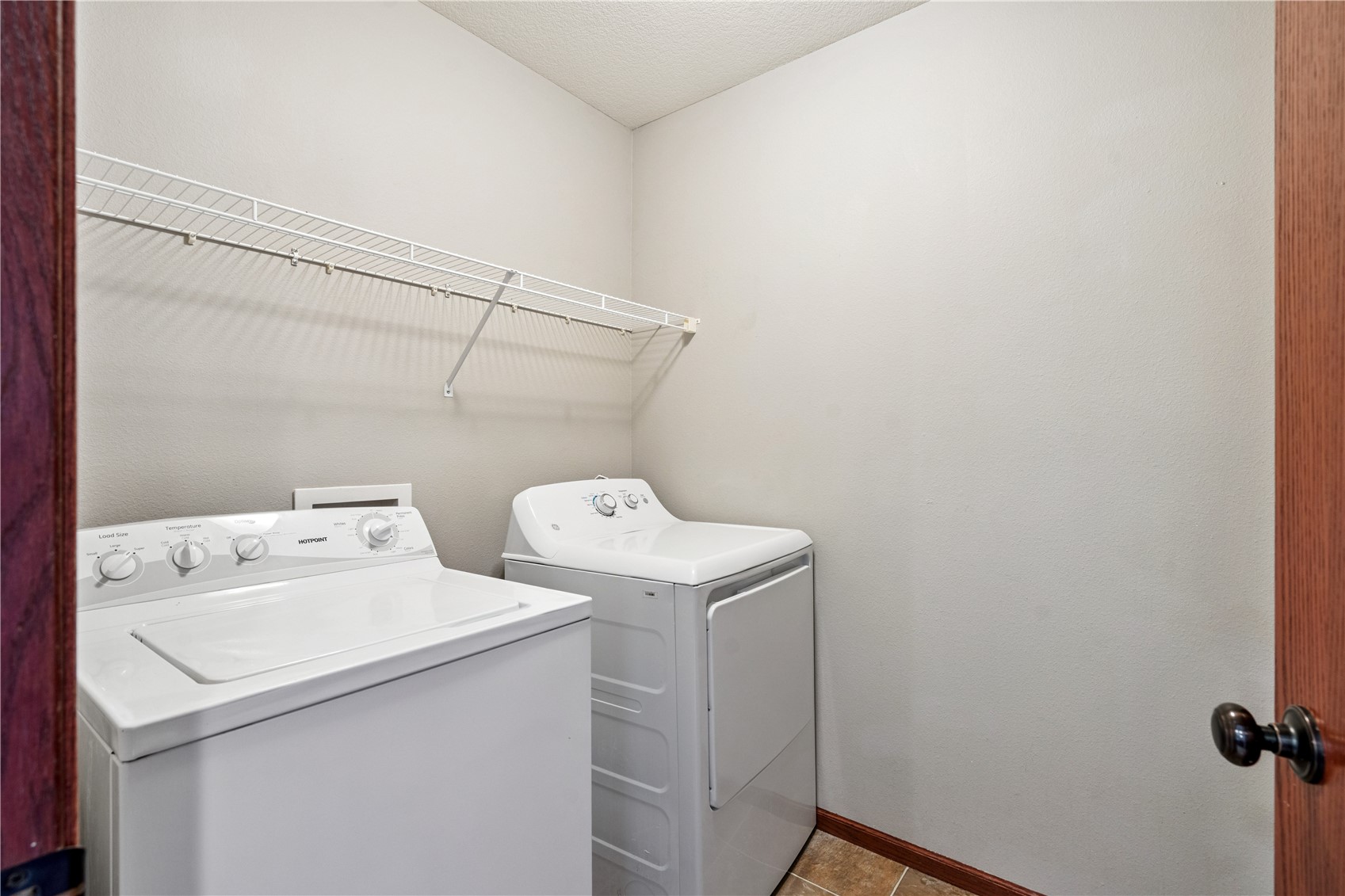 107 Woodstone Lane SW Cedar Rapids IA 52404