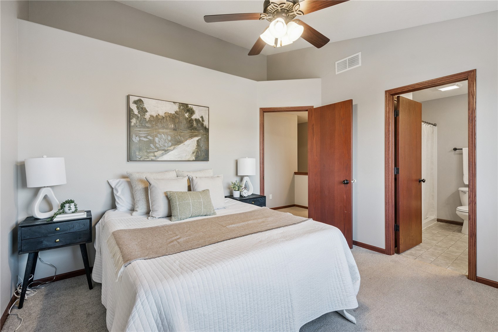 107 Woodstone Lane SW Cedar Rapids IA 52404