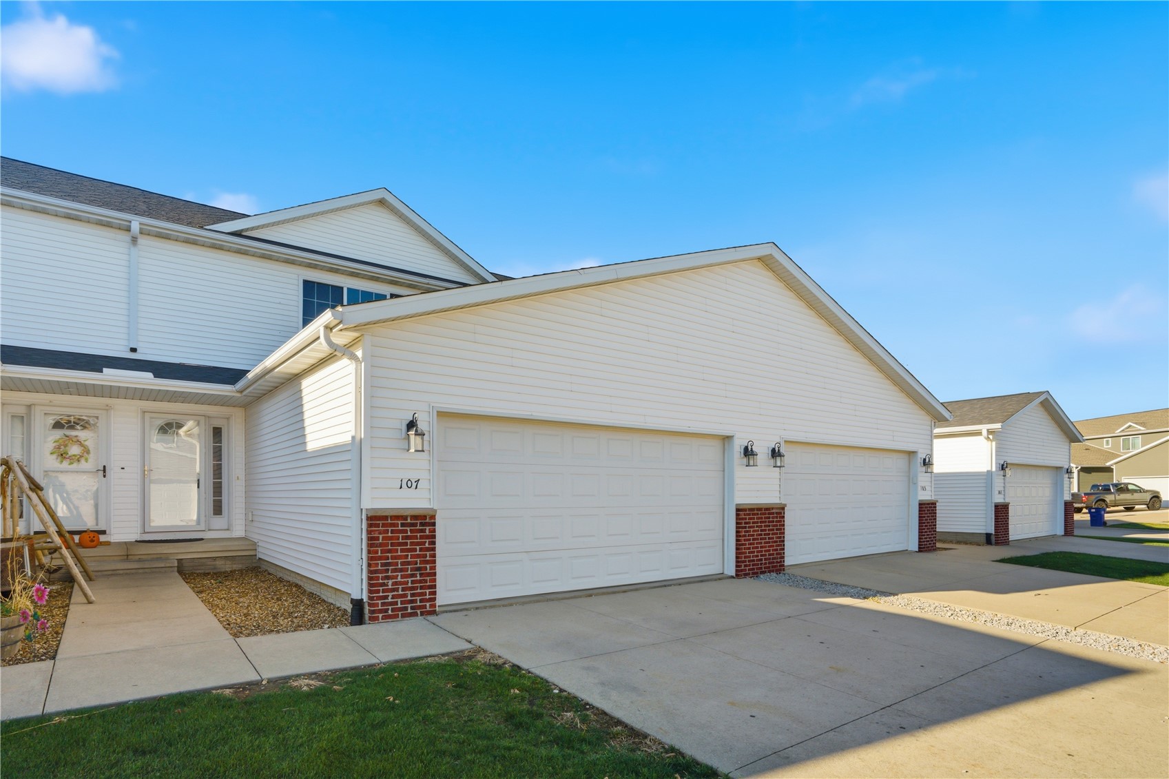 107 Woodstone Lane SW Cedar Rapids IA 52404