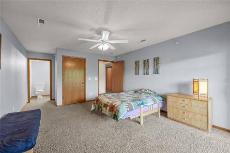 534 West Side Drive Iowa City IA 52246