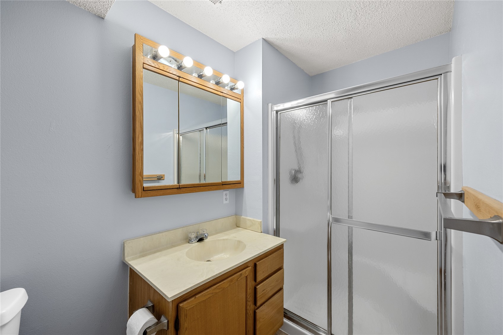 534 West Side Drive Iowa City IA 52246