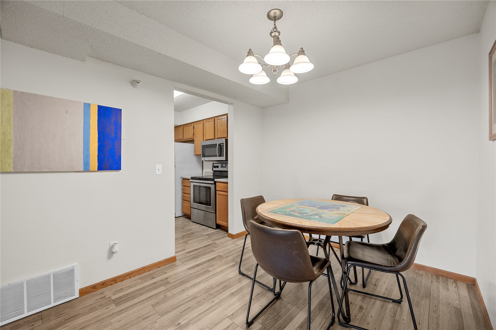 534 West Side Drive Iowa City IA 52246