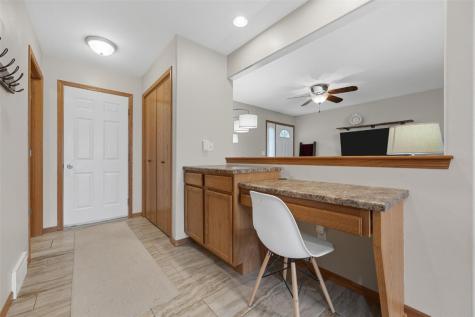 658 Secretariat Lane Fairfax IA 52228