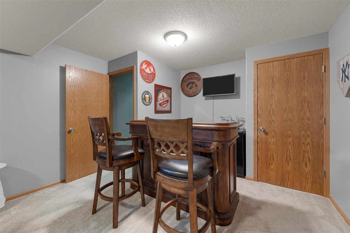 658 Secretariat Lane Fairfax IA 52228