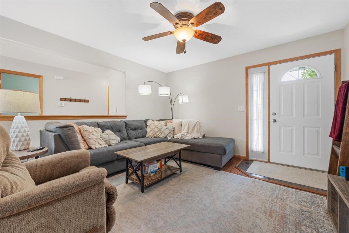 658 Secretariat Lane Fairfax IA 52228