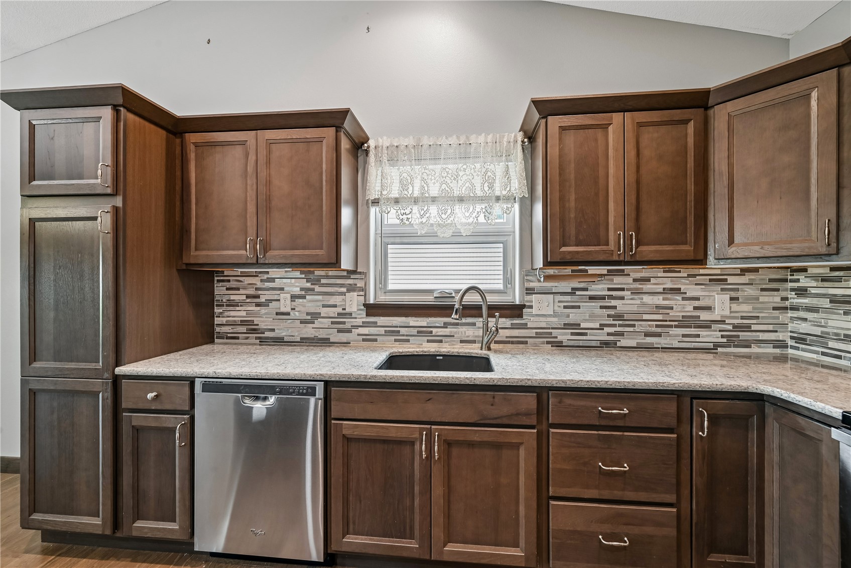 606 Prairie Hill Drive Atkins IA 52206