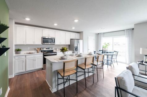 2437 Chloe Lane Hiawatha IA 52233