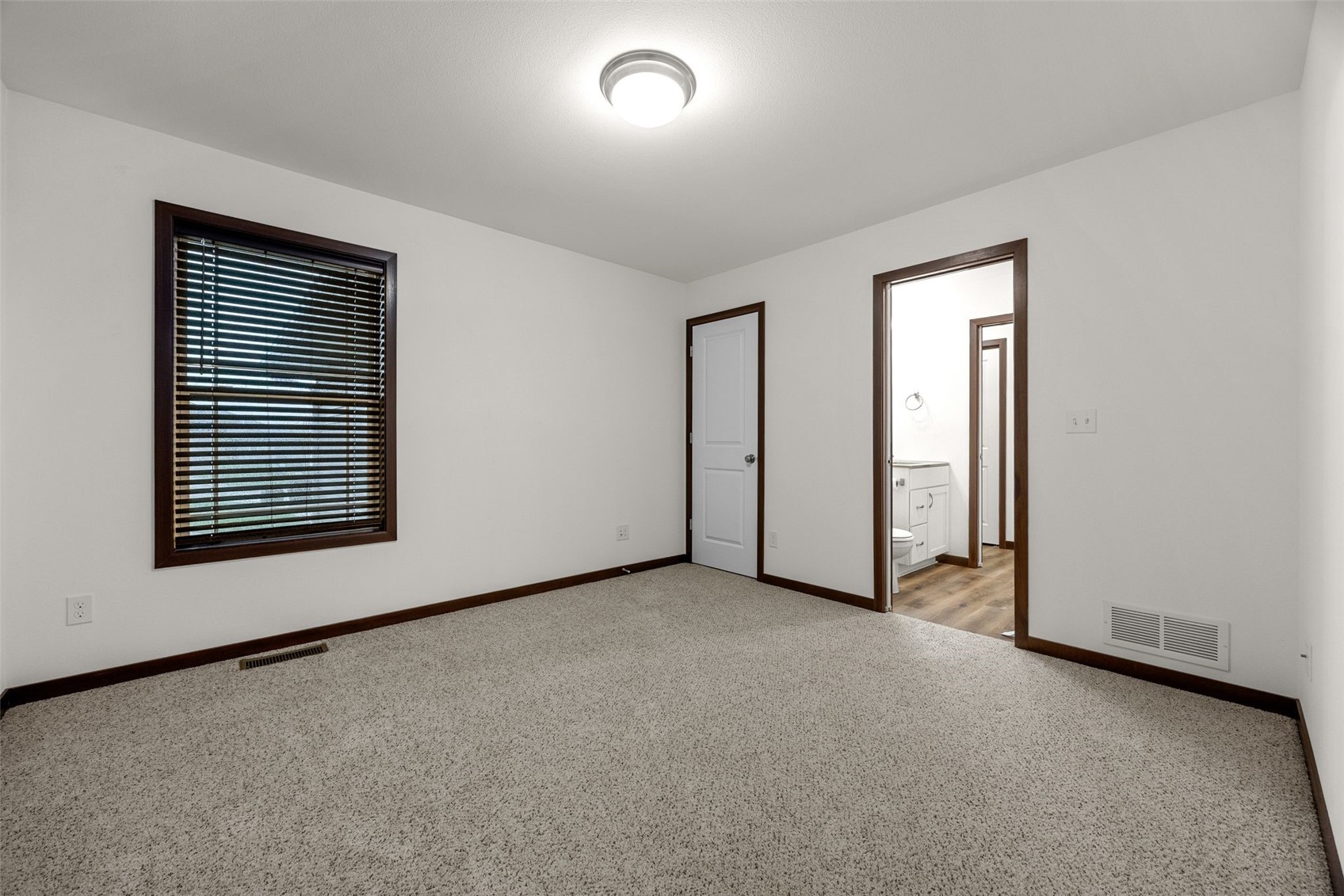 4320 Banar Avenue SW Cedar Rapids IA 52404