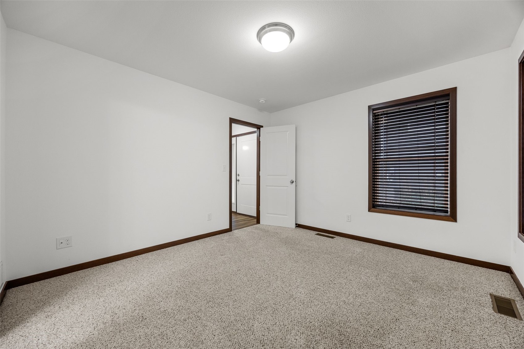 4320 Banar Avenue SW Cedar Rapids IA 52404