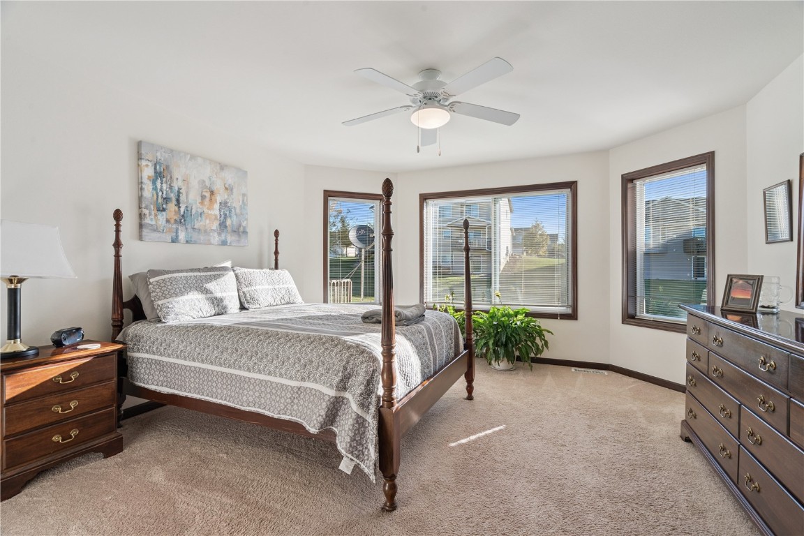 3107 Riviera Court SW Cedar Rapids IA 52404