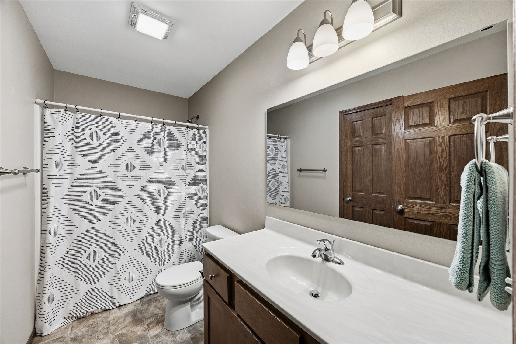 562 Meadow Oak Circle Fairfax IA 52228