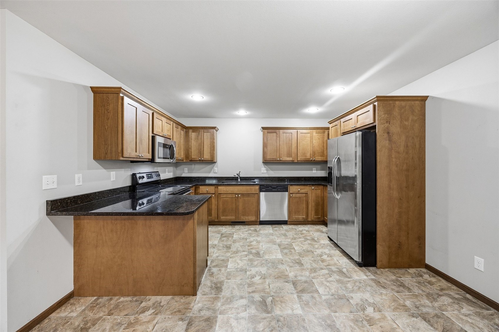 562 Meadow Oak Circle Fairfax IA 52228