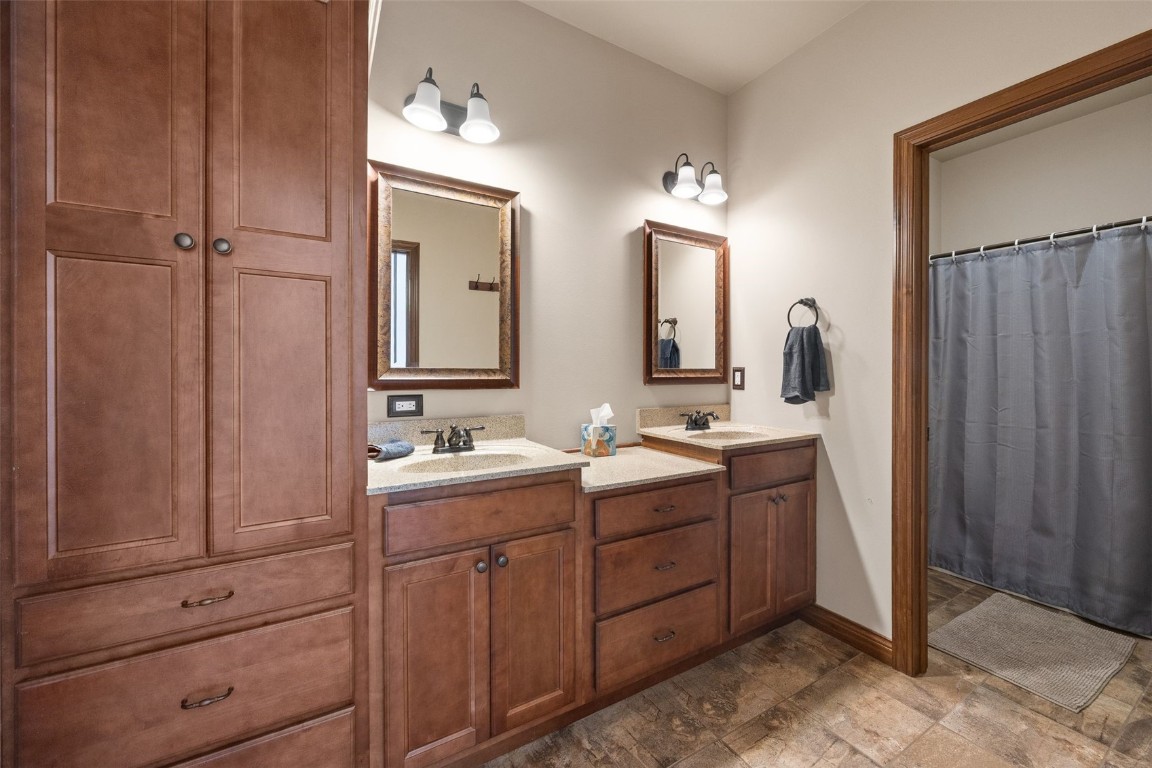 1217 Copper Mountain Drive North Liberty IA 52317
