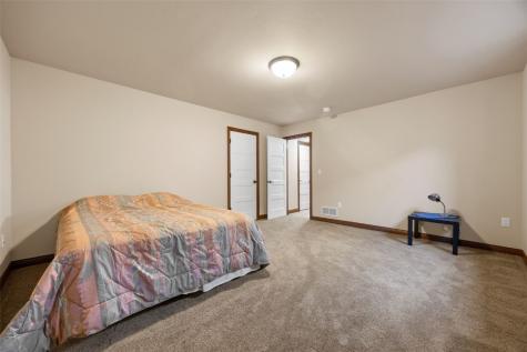 1217 Copper Mountain Drive North Liberty IA 52317