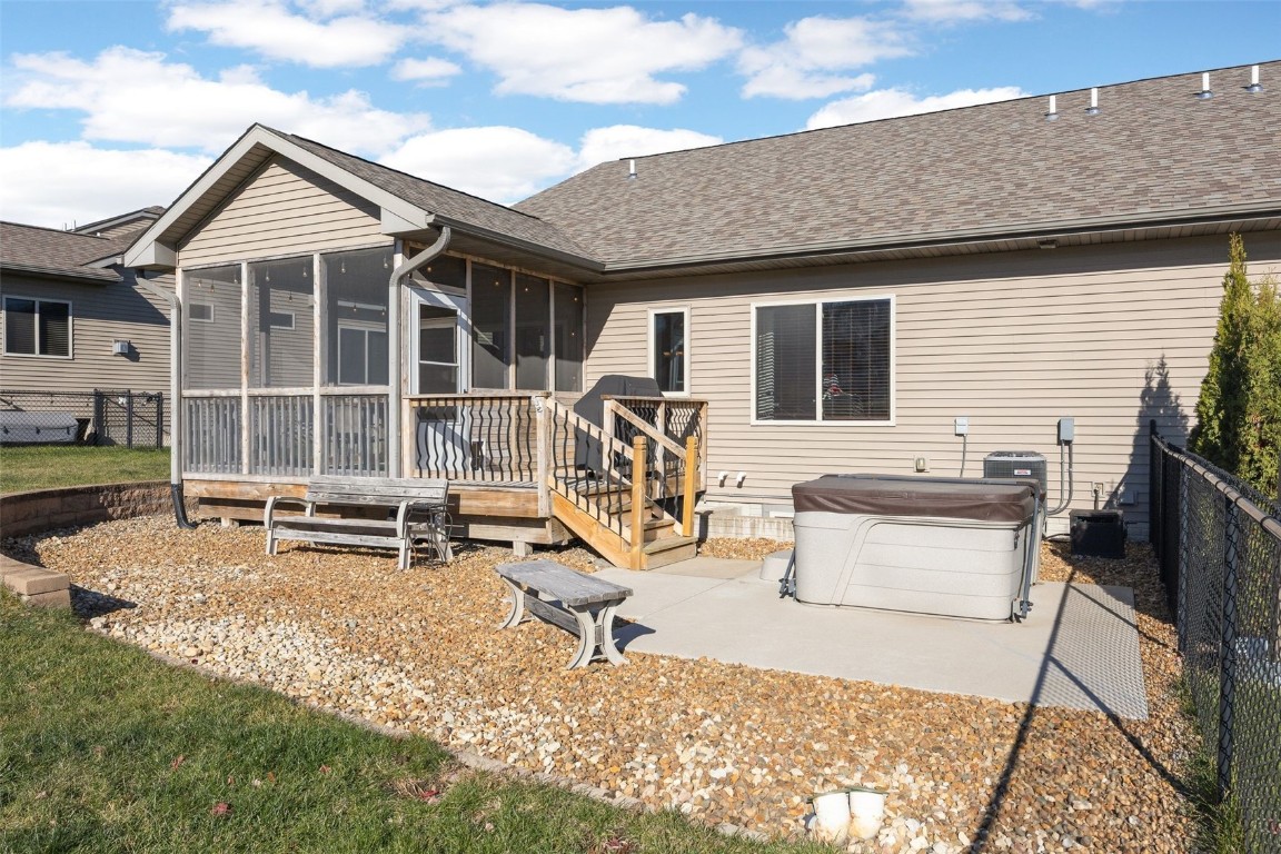 1217 Copper Mountain Drive North Liberty IA 52317