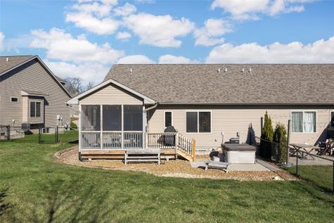 1217 Copper Mountain Drive North Liberty IA 52317