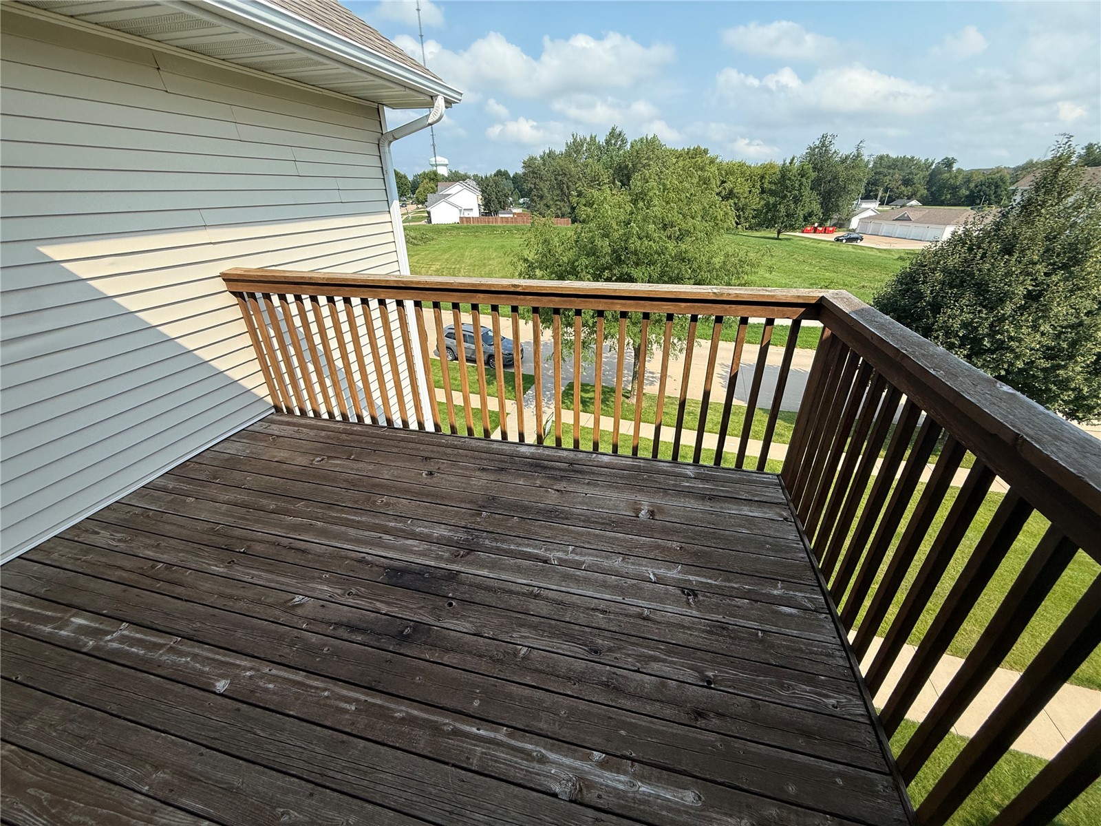 6615 Creekside Drive NE Cedar Rapids IA 52402