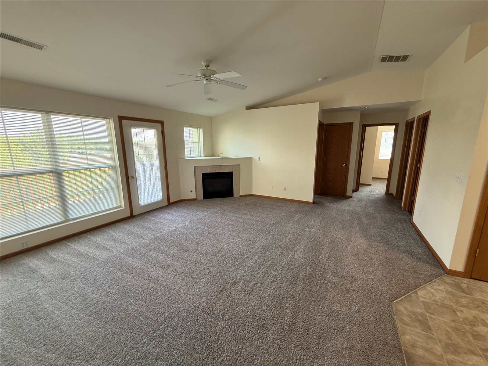 6615 Creekside Drive NE Cedar Rapids IA 52402