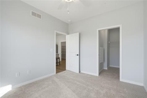 4428 Deer Creek Road Iowa City IA 52246