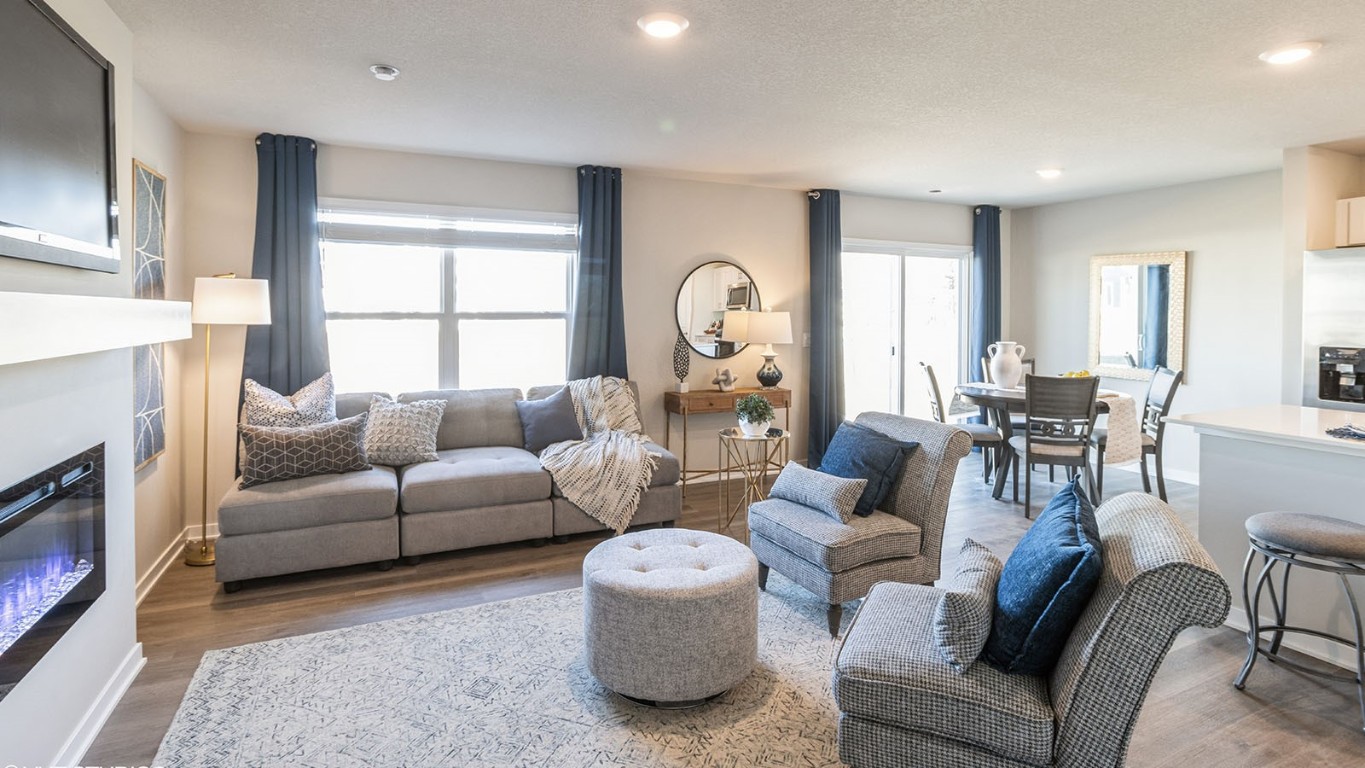 9437 Lovegrass Drive SW Cedar Rapids IA 52404