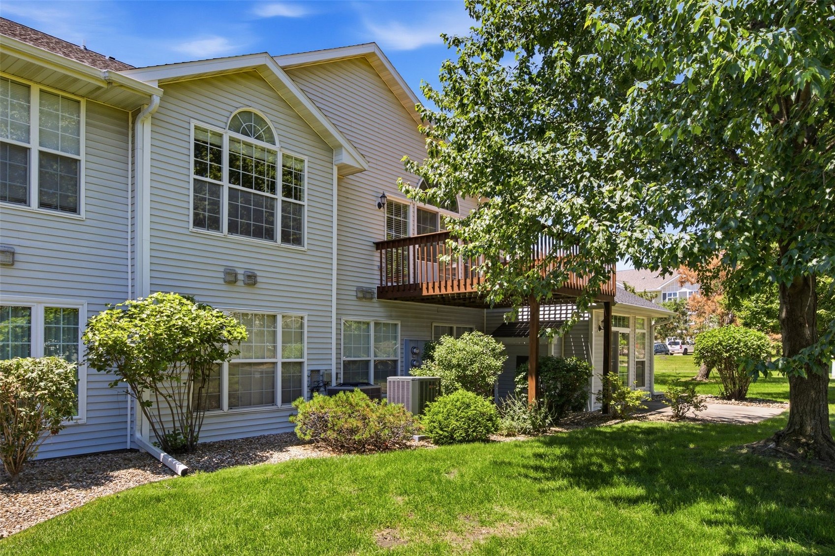 1422 Crossings Court NE Cedar Rapids IA 52402