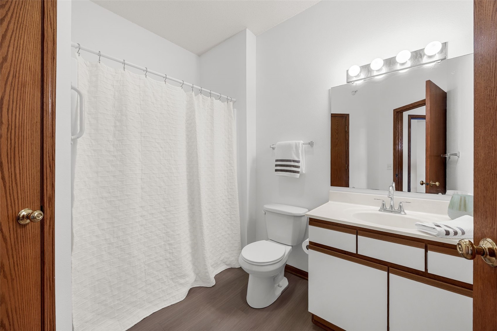 250 Cimarron Drive Hiawatha IA 52233