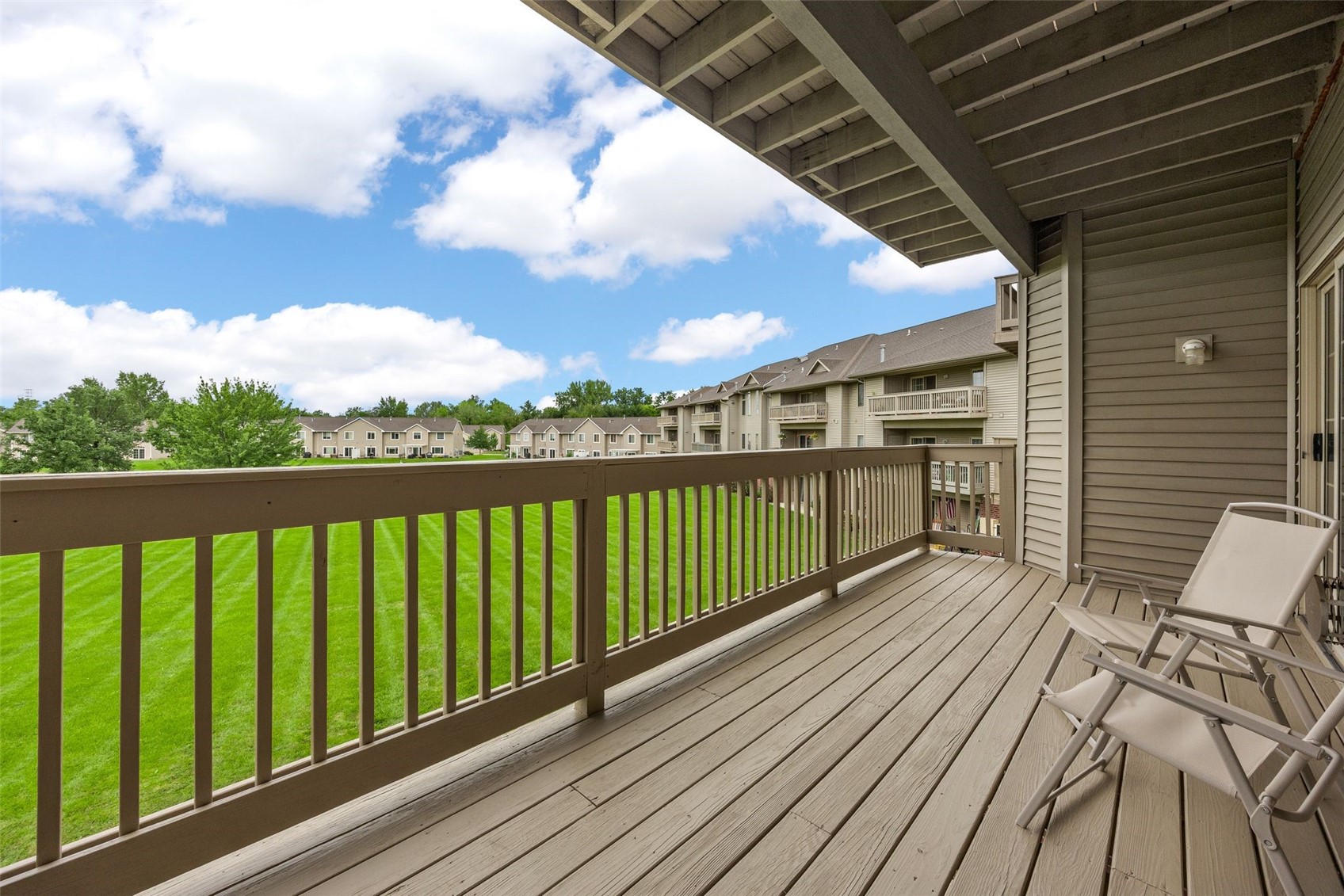 250 Cimarron Drive Hiawatha IA 52233