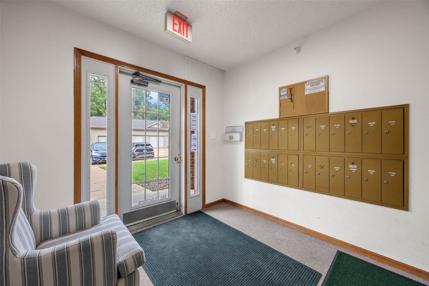250 Cimarron Drive Hiawatha IA 52233