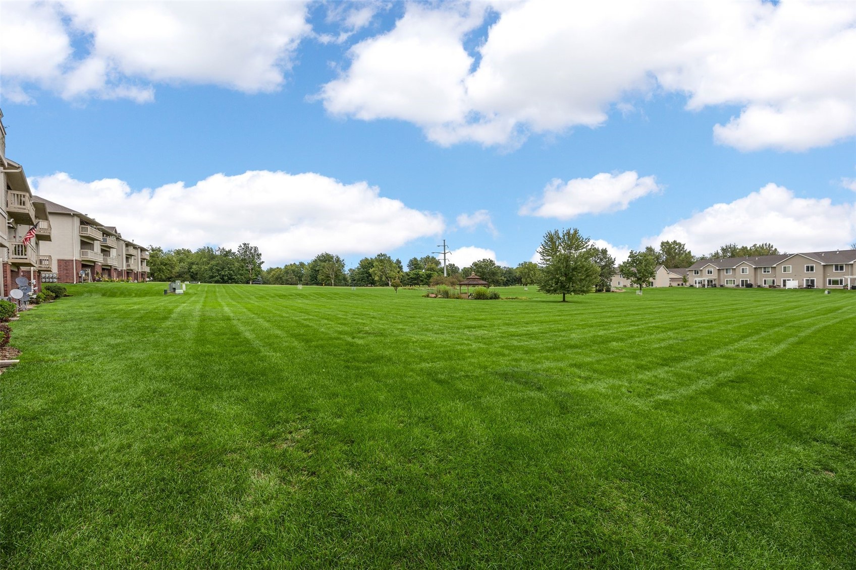 250 Cimarron Drive Hiawatha IA 52233