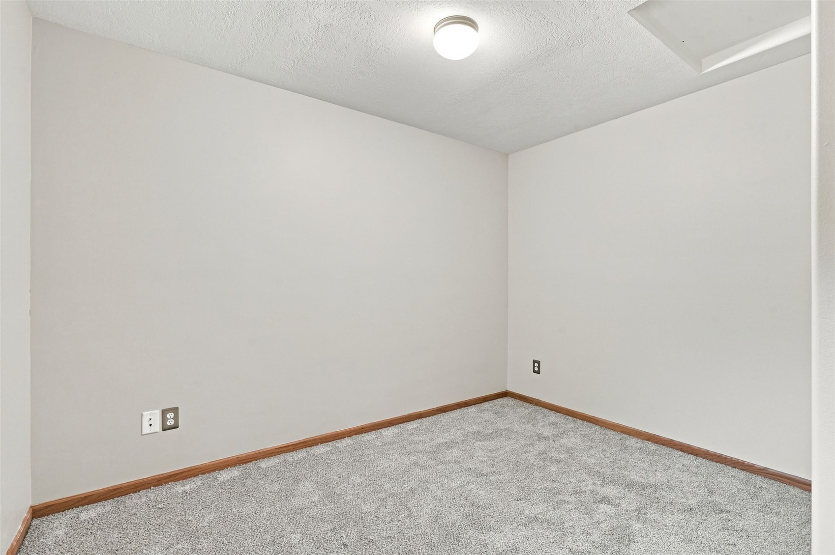 733 Broderick Drive NE Cedar Rapids IA 52402