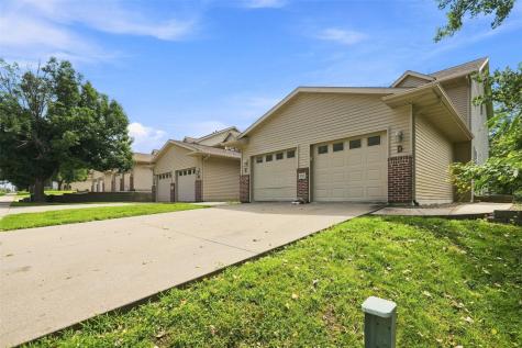 733 Broderick Drive NE Cedar Rapids IA 52402