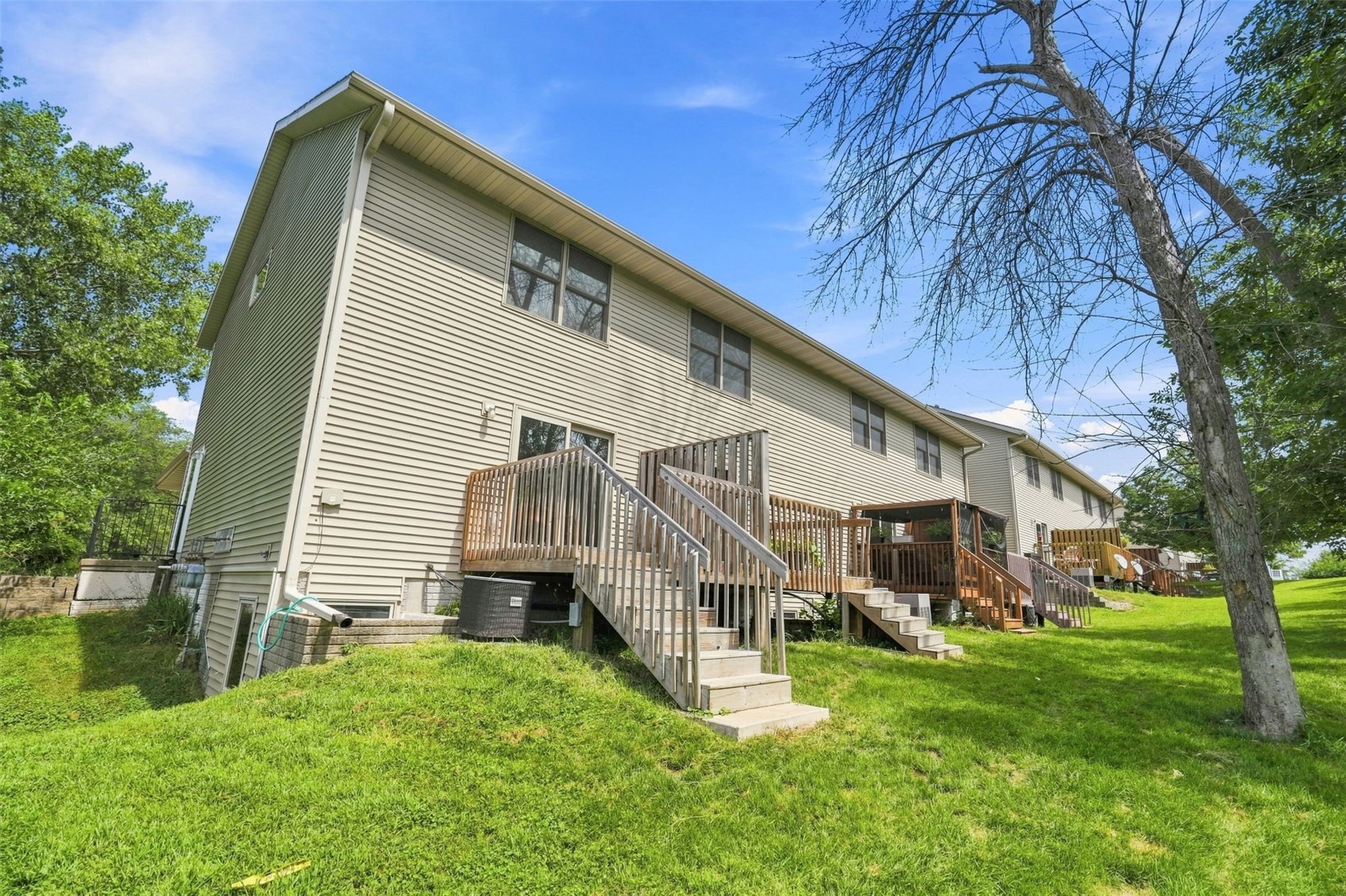 733 Broderick Drive NE Cedar Rapids IA 52402