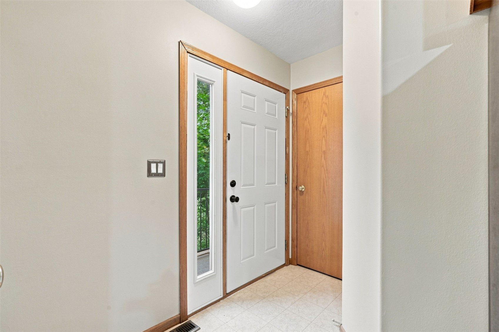 733 Broderick Drive NE Cedar Rapids IA 52402